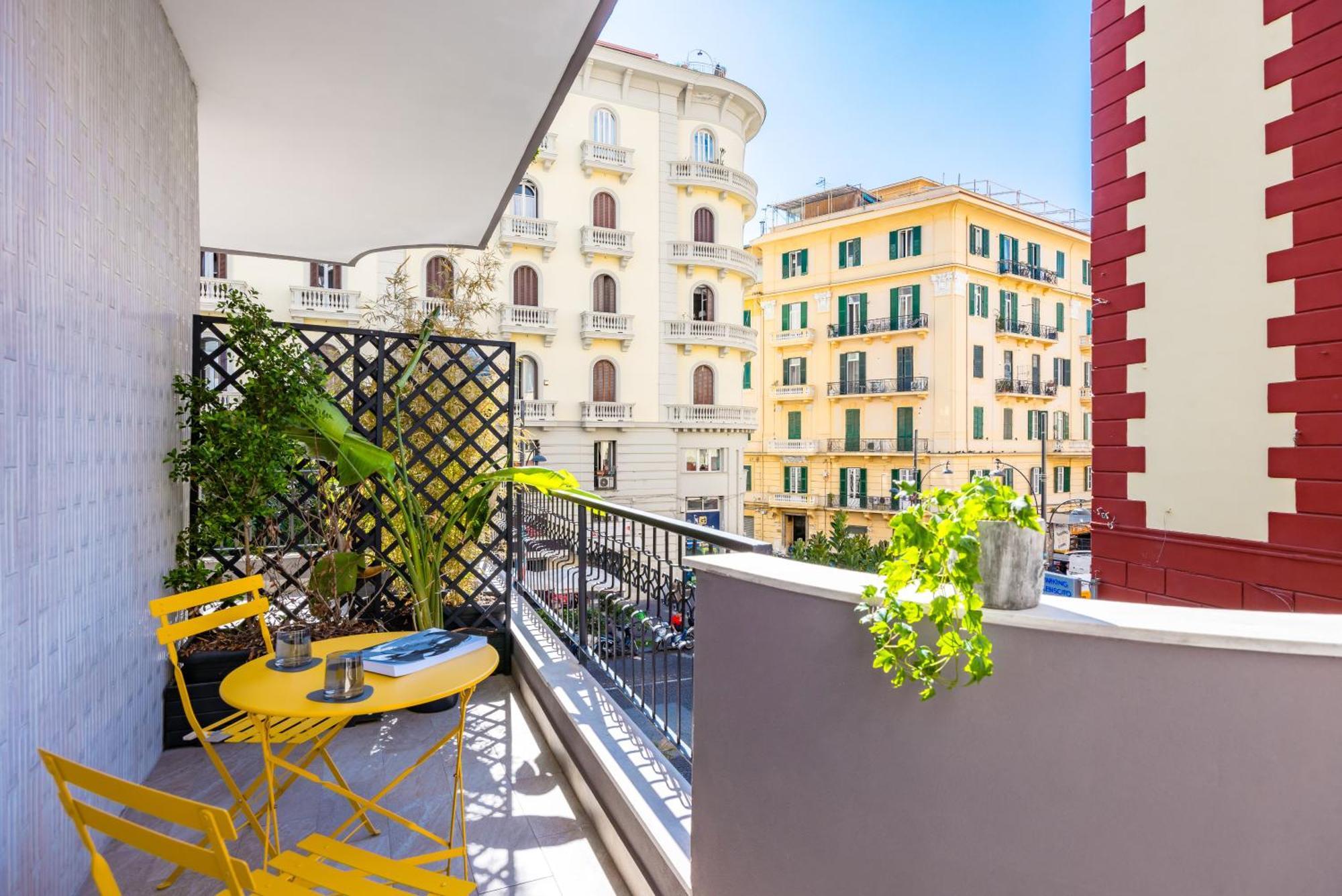 Mh Suites Plebiscito Naples Exterior photo