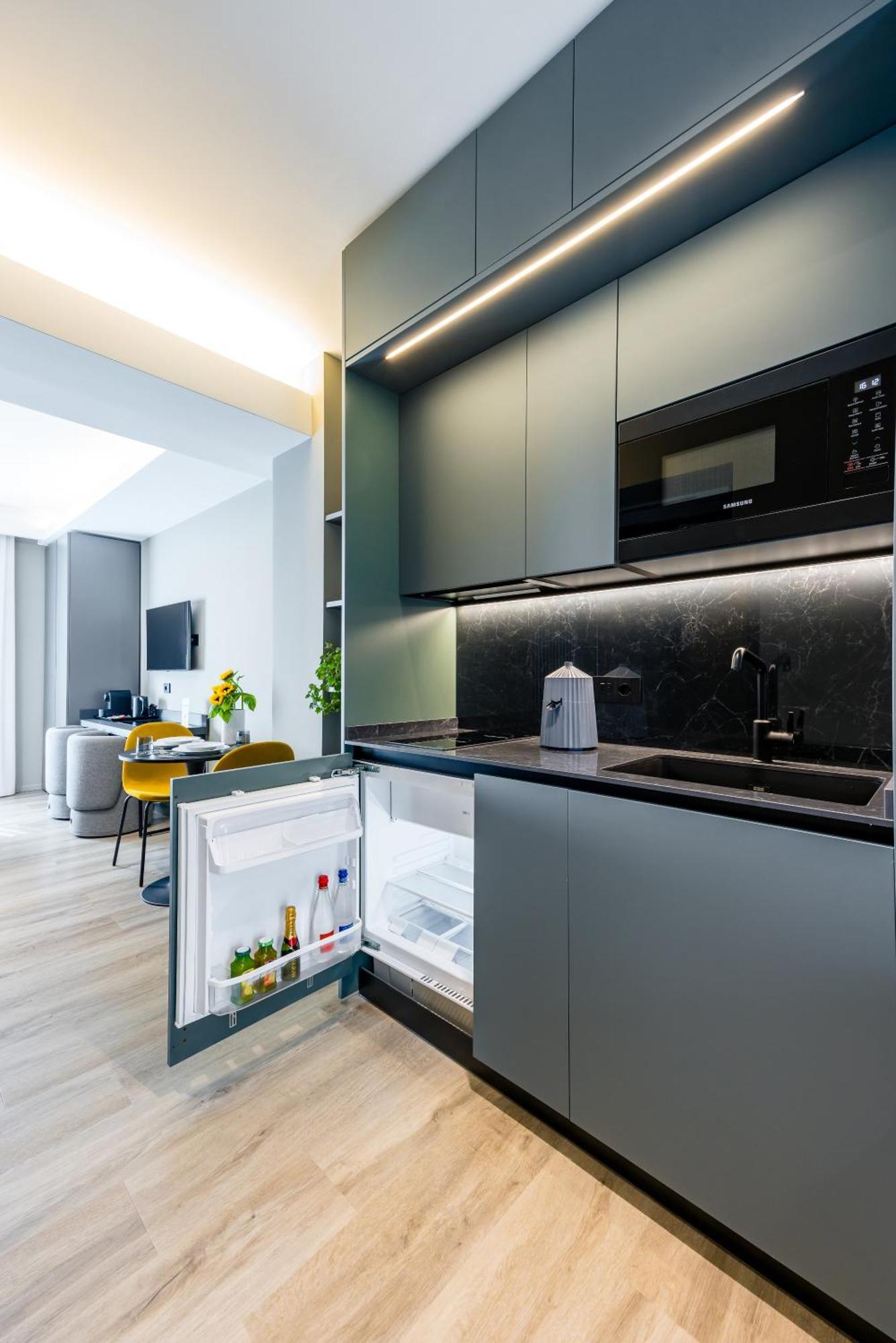 Mh Suites Plebiscito Naples Exterior photo